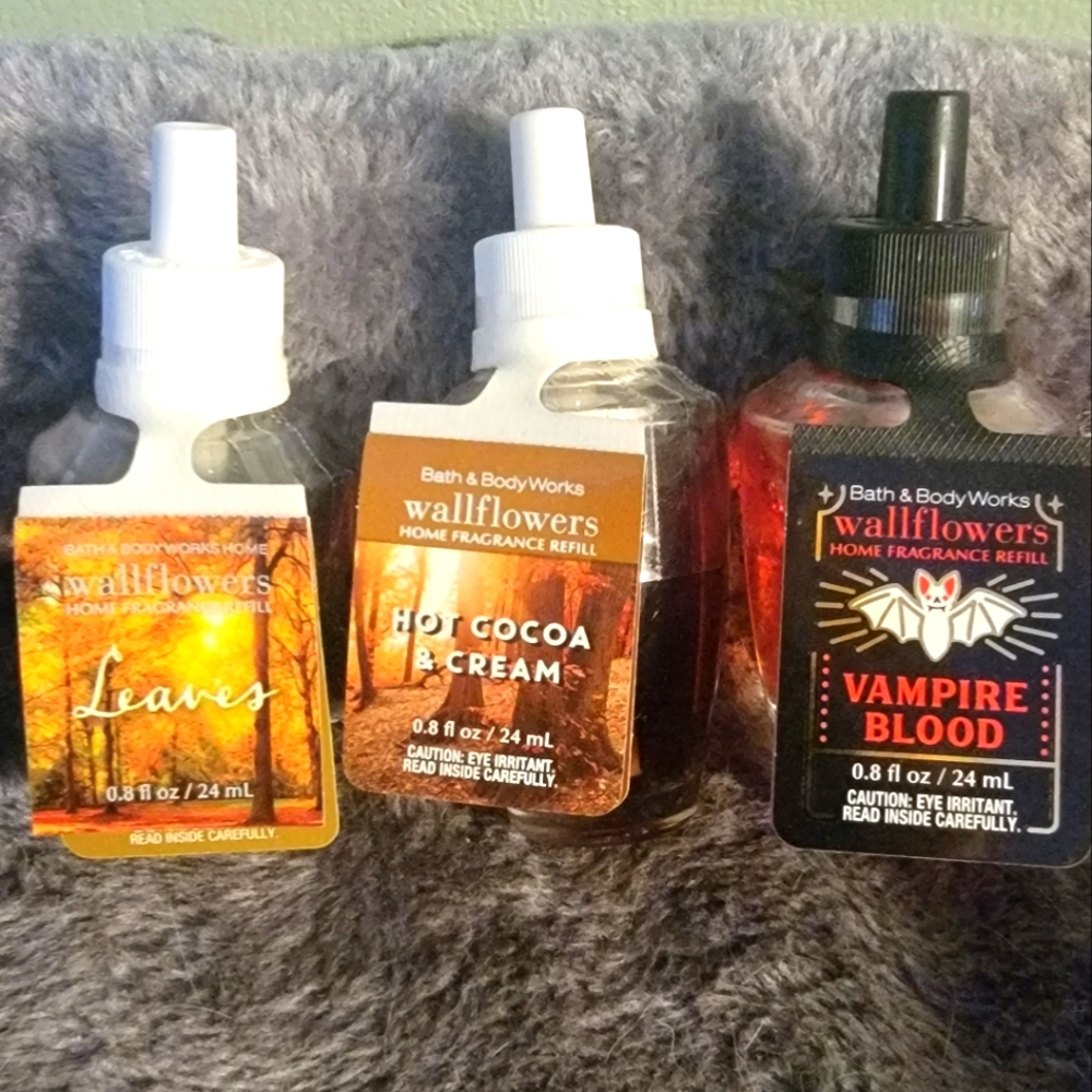 3 bath and body works wallflower refills